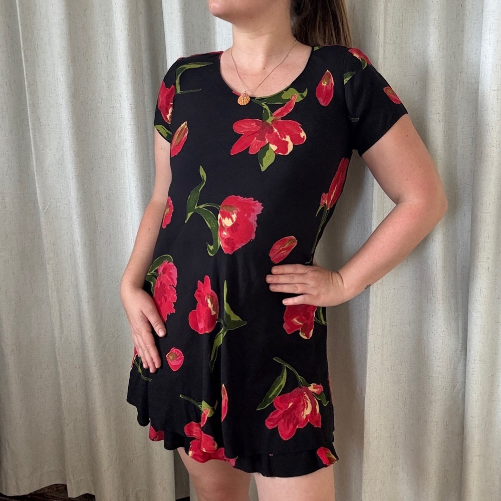Vintage 90s Large Floral Print Dress • Size: S/M